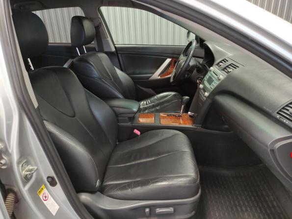 Toyota Camry VI (XV40) Рестайлинг с пробегом 2010 года, цена 1 390 000 рублей, 231470 км, седан, Автокод Объявления