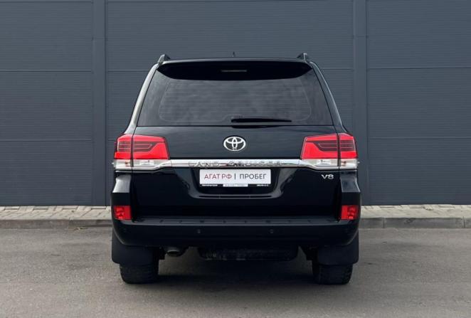 Toyota Land Cruiser 200 Series Рестайлинг 2 с пробегом 2019 года, цена 5 450 000 рублей, 381140 км, внедорожник, Автокод Объявления