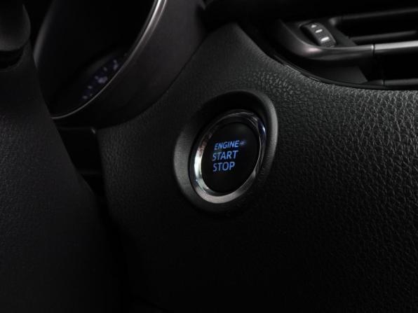 Toyota C-HR I с пробегом 2017 года, цена 1 899 000 рублей, 151051 км, внедорожник, Автокод Объявления