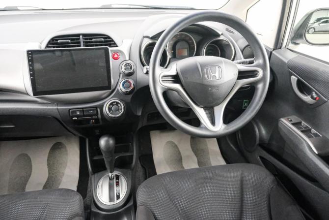 Honda Fit II с пробегом 2012 года, цена 989 000 рублей, 47000 км, хэтчбек, Автокод Объявления