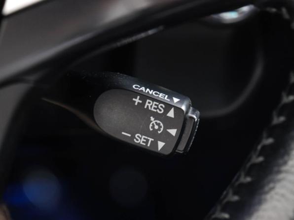 Toyota Camry VII (XV50) Рестайлинг с пробегом 2015 года, цена 1 837 000 рублей, 237000 км, седан, Автокод Объявления