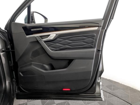 Volkswagen Touareg III с пробегом 2021 года, цена 6 190 000 рублей, 122191 км, внедорожник, Автокод Объявления