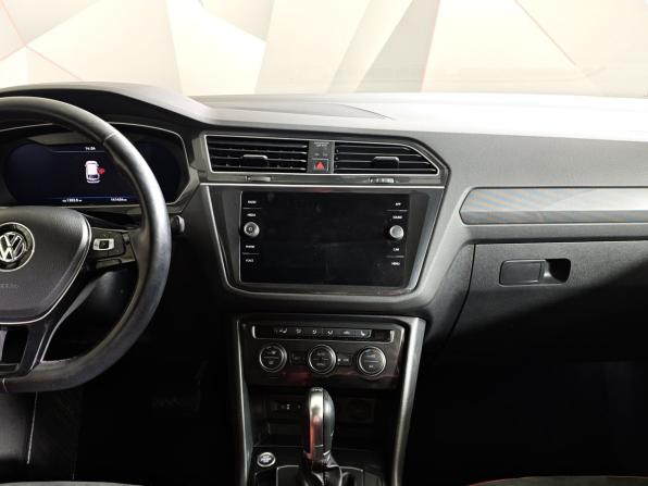 Volkswagen Tiguan II с пробегом 2017 года, цена 2 497 000 рублей, 141457 км, внедорожник, Автокод Объявления