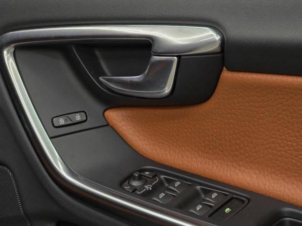 Volvo V60 I с пробегом 2012 года, цена 1 070 000 рублей, 101000 км, универсал, Автокод Объявления