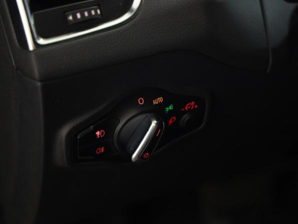 Audi Q5 I (8R) с пробегом 2009 года, цена 1 349 000 рублей, 290887 км, внедорожник, Автокод Объявления