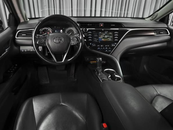 Toyota Camry VIII (XV70) с пробегом 2018 года, цена 3 109 000 рублей, 147240 км, седан, Автокод Объявления
