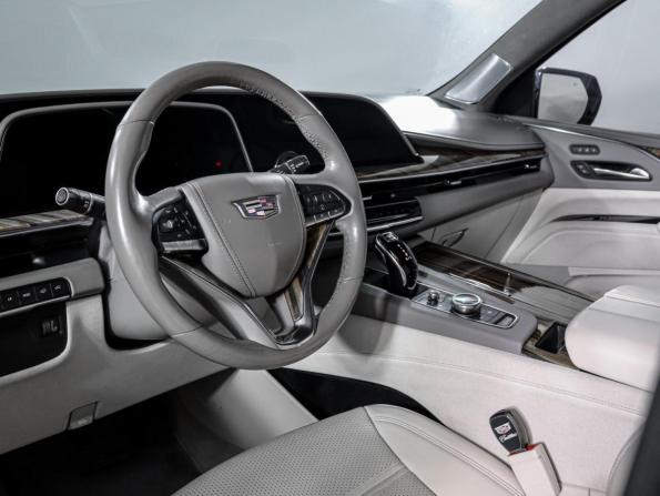 Cadillac Escalade V с пробегом 2021 года, цена 8 350 000 рублей, 106961 км, внедорожник, Автокод Объявления