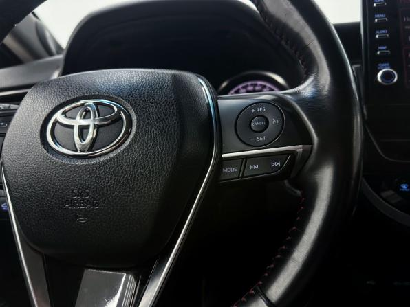 Toyota Camry VIII (XV70) Рестайлинг с пробегом 2021 года, цена 2 699 000 рублей, 150000 км, седан, Автокод Объявления
