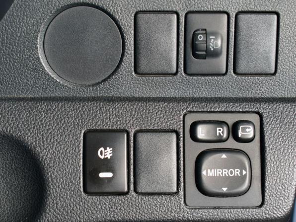 Toyota Ractis II с пробегом 2011 года, цена 689 995 рублей, 183344 км, хэтчбек, Автокод Объявления