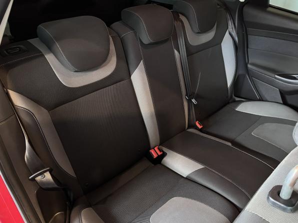 Ford Focus III с пробегом 2013 года, цена 740 000 рублей, 149530 км, хэтчбек, Автокод Объявления
