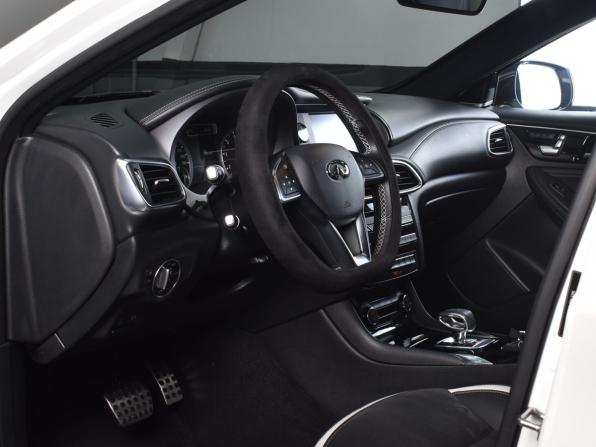 Infiniti Q30 с пробегом 2019 года, цена 2 974 995 рублей, 41696 км, хэтчбек, Автокод Объявления