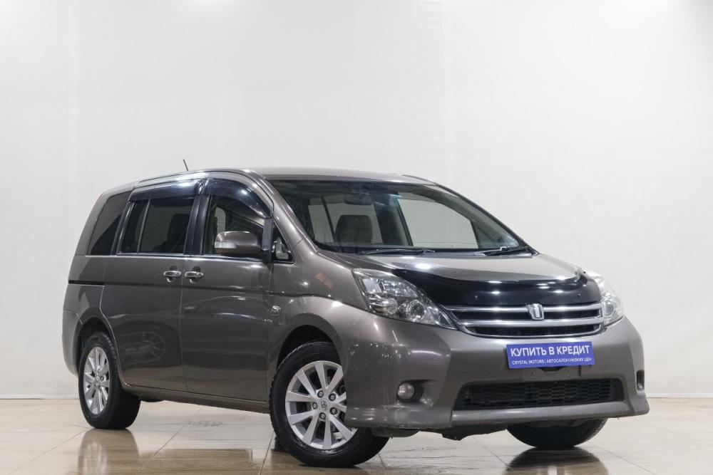 Toyota ISis I Рестайлинг Новокузнецк  - изображение 1