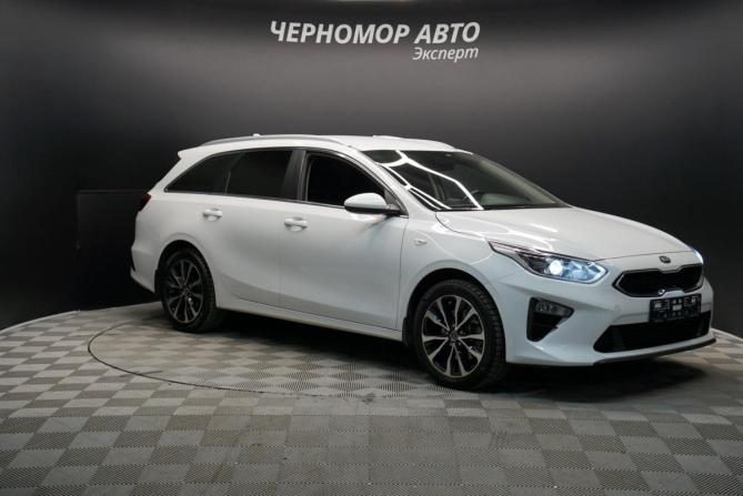 Kia Ceed III с пробегом 2021 года, цена 2 190 000 рублей, 76670 км, универсал, Автокод Объявления