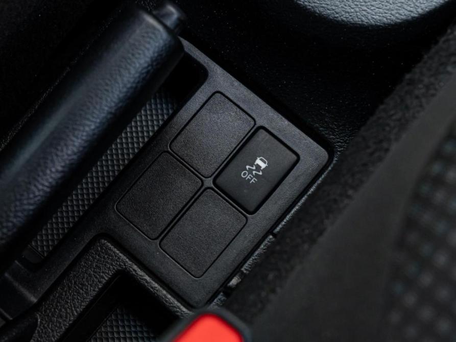 Toyota Vitz III (XP130) Рестайлинг 2 Краснодар  - изображение 13