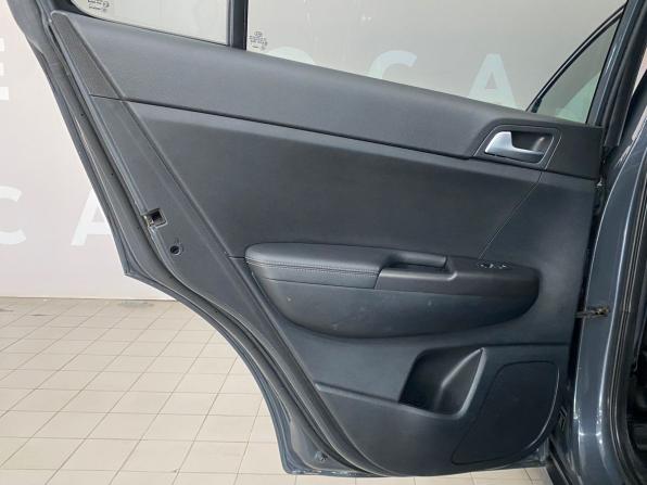 Kia Sportage IV Рестайлинг с пробегом 2019 года, цена 2 020 000 рублей, 76254 км, внедорожник, Автокод Объявления
