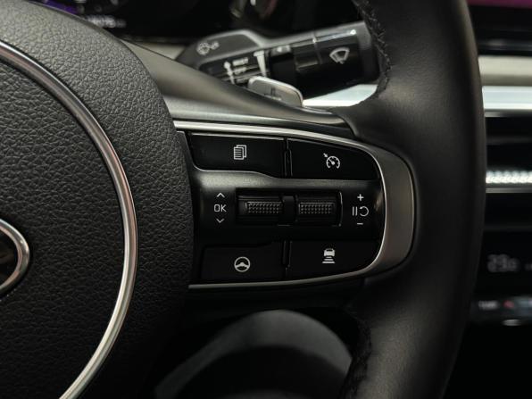 Kia K5 III с пробегом 2021 года, цена 2 350 000 рублей, 117500 км, седан, Автокод Объявления