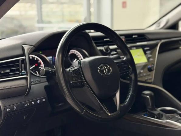 Toyota Camry VIII (XV70) с пробегом 2018 года, цена 2 450 000 рублей, 187000 км, седан, Автокод Объявления
