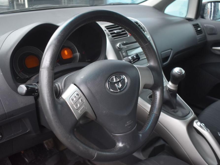 Toyota Auris I Архангельск  - изображение 13