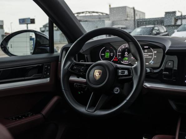 Porsche Cayenne III Рестайлинг с пробегом 2025 года, цена 17 300 000 рублей, 21727 км, внедорожник, Автокод Объявления