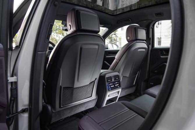 Новый Porsche Cayenne III Рестайлинг 2025 года, цена 19 358 700 рублей, внедорожник, Автокод Объявления