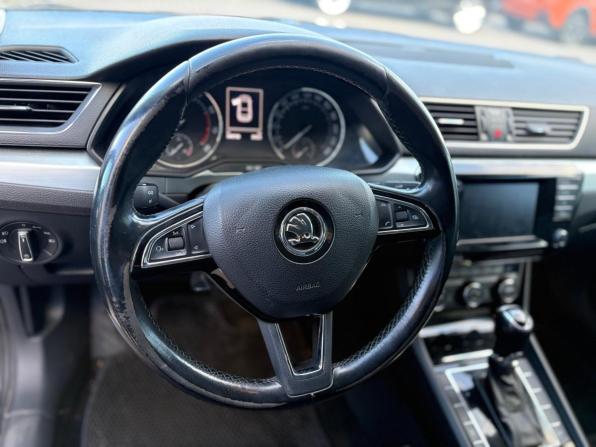 Skoda Superb III с пробегом 2015 года, цена 1 250 000 рублей, 349729 км, лифтбек, Автокод Объявления