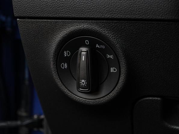 Skoda Karoq I с пробегом 2020 года, цена 2 300 000 рублей, 88677 км, внедорожник, Автокод Объявления