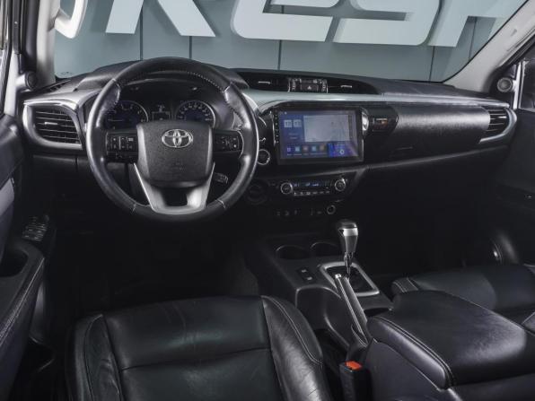 Toyota Hilux VIII с пробегом 2017 года, цена 3 720 000 рублей, 259882 км, offers.body_type.unknown, Автокод Объявления
