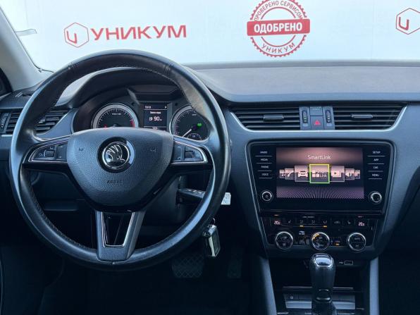 Skoda Octavia III (A7) Рестайлинг с пробегом 2018 года, цена 1 649 000 рублей, 134570 км, лифтбек, Автокод Объявления