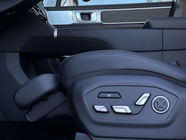 Новый Hyundai Santa Fe V (MX5) 2025 года, цена 6 390 000 рублей, внедорожник, Автокод Объявления