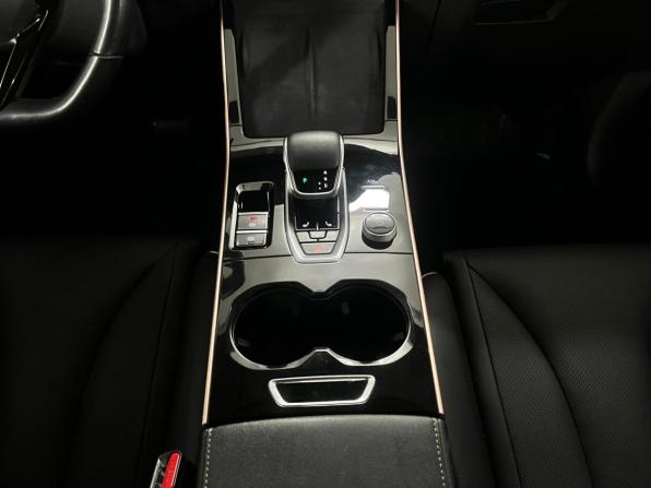Omoda C5 I с пробегом 2023 года, цена 1 684 000 рублей, 110408 км, внедорожник, Автокод Объявления