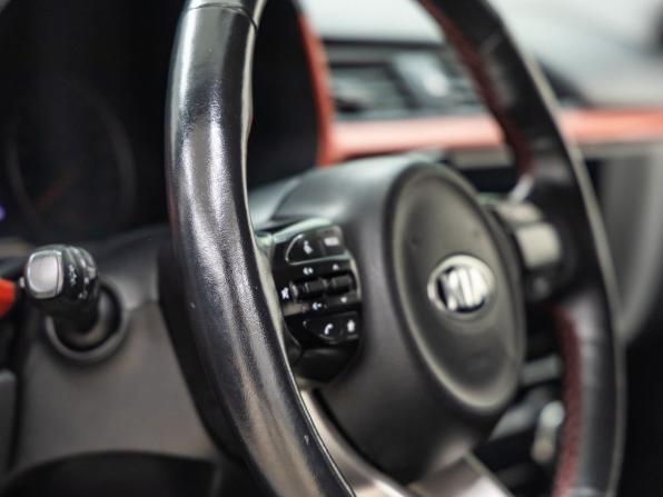 Kia Rio IV Рестайлинг с пробегом 2021 года, цена 1 569 000 рублей, 147916 км, хэтчбек, Автокод Объявления