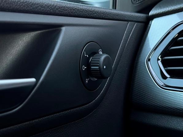 Volkswagen Polo VI с пробегом 2022 года, цена 1 848 700 рублей, 47197 км, лифтбек, Автокод Объявления