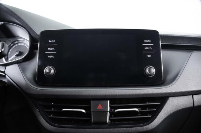 Skoda Rapid II с пробегом 2022 года, цена 2 009 000 рублей, 67626 км, лифтбек, Автокод Объявления
