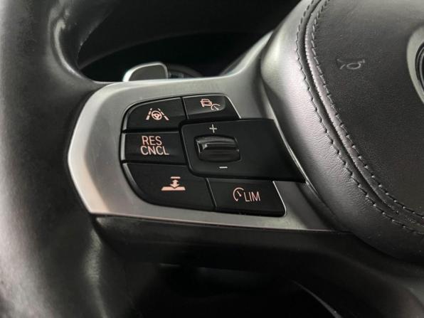 BMW 5 серии VII (G30/G31/G38) с пробегом 2017 года, цена 4 356 000 рублей, 96437 км, седан, Автокод Объявления