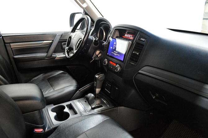 Mitsubishi Pajero IV Рестайлинг 1 с пробегом 2012 года, цена 1 950 000 рублей, 245000 км, внедорожник, Автокод Объявления