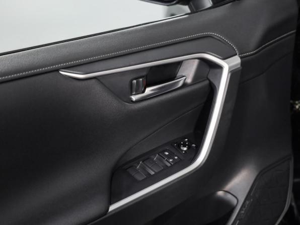Toyota RAV4 V (XA50) с пробегом 2021 года, цена 3 299 000 рублей, 86954 км, внедорожник, Автокод Объявления