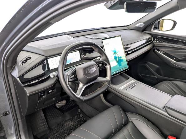 Geely Preface I с пробегом 2024 года, цена 2 595 000 рублей, 34621 км, седан, Автокод Объявления