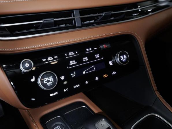 Infiniti QX60 II с пробегом 2024 года, цена 6 000 000 рублей, 12635 км, внедорожник, Автокод Объявления