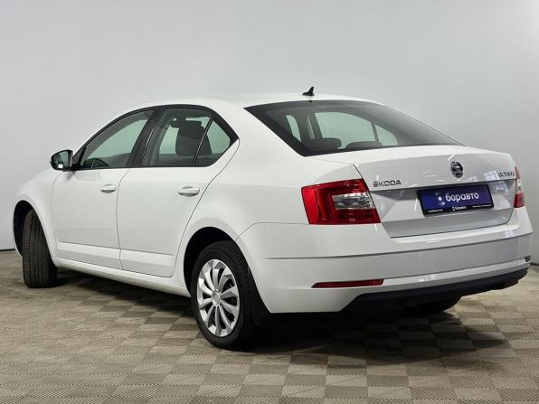 Skoda Octavia III (A7) Рестайлинг с пробегом 2019 года, цена 1 990 000 рублей, 72326 км, лифтбек, Автокод Объявления