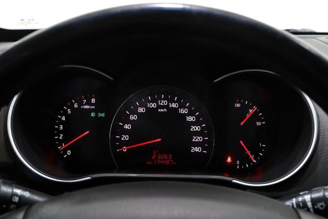 Kia Sorento II Рестайлинг с пробегом 2018 года, цена 1 820 000 рублей, 175000 км, внедорожник, Автокод Объявления