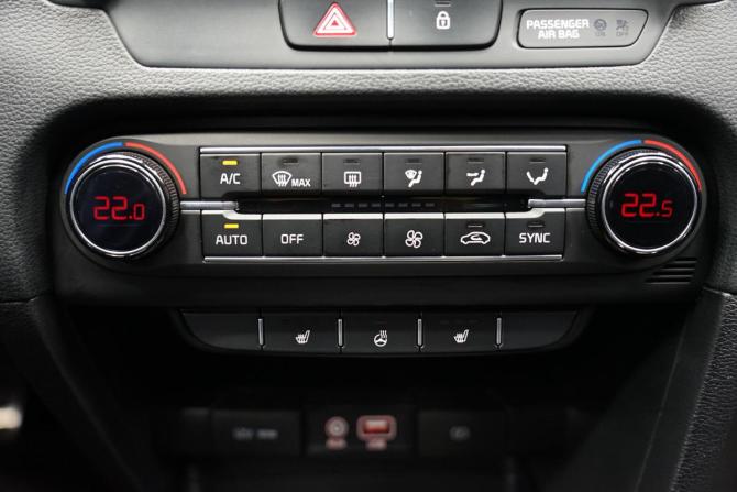 Kia Ceed III с пробегом 2019 года, цена 1 815 000 рублей, 136600 км, хэтчбек, Автокод Объявления