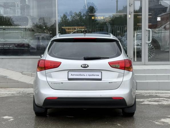 Kia Ceed II с пробегом 2014 года, цена 650 000 рублей, 299773 км, универсал, Автокод Объявления