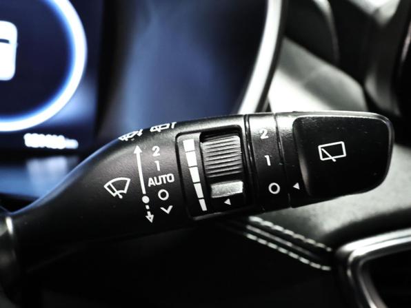 Hyundai Santa Fe IV Рестайлинг с пробегом 2021 года, цена 2 989 000 рублей, 122276 км, внедорожник, Автокод Объявления