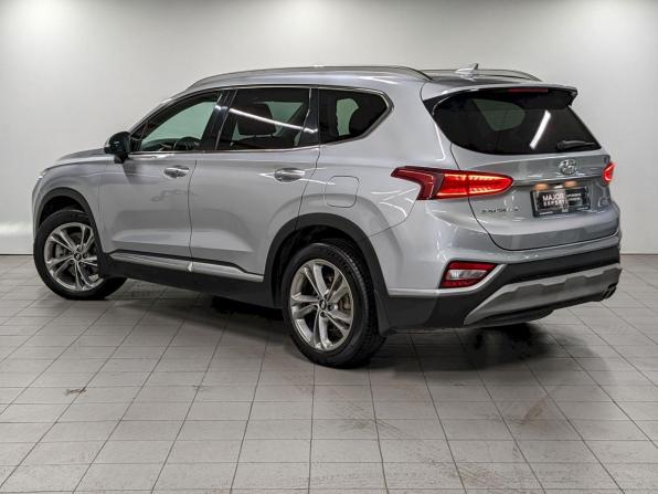 Hyundai Santa Fe IV с пробегом 2018 года, цена 2 940 000 рублей, 167000 км, внедорожник, Автокод Объявления