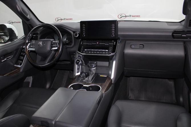 Toyota Land Cruiser 300 Series с пробегом 2021 года, цена 9 300 000 рублей, 146739 км, внедорожник, Автокод Объявления