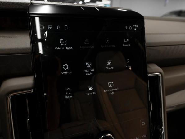 GMC Yukon V Рестайлинг с пробегом 2025 года, цена 15 950 000 рублей, 78 км, внедорожник, Автокод Объявления