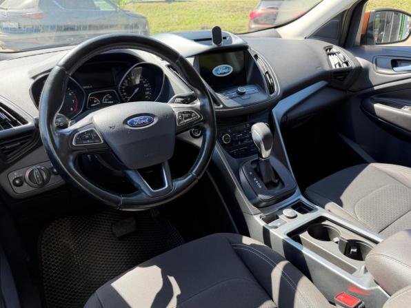 Ford Kuga II Рестайлинг с пробегом 2017 года, цена 1 510 000 рублей, 184141 км, внедорожник, Автокод Объявления