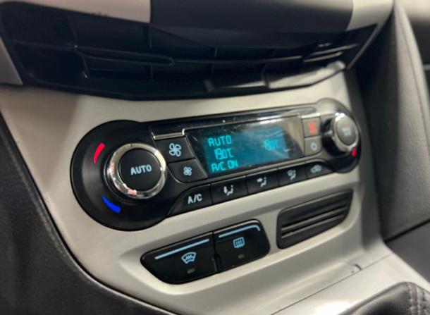 Ford Focus III с пробегом 2013 года, цена 549 000 рублей, 264000 км, седан, Автокод Объявления