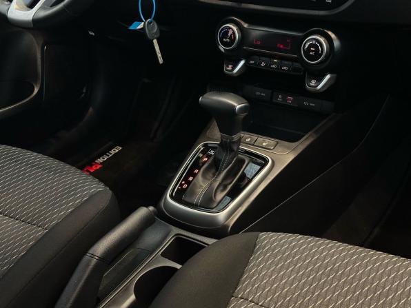 Kia Rio IV с пробегом 2019 года, цена 1 599 000 рублей, 81121 км, хэтчбек, Автокод Объявления