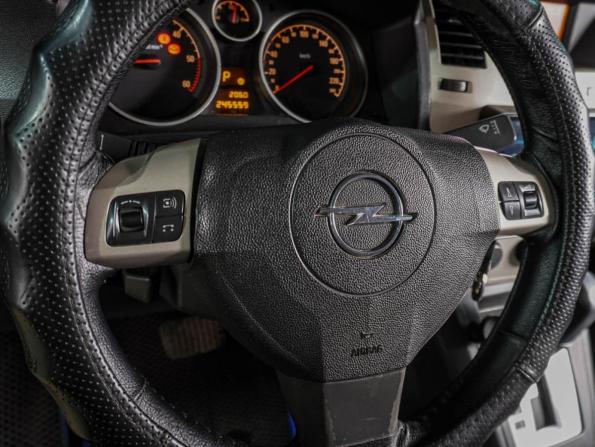 Opel Zafira B Рестайлинг с пробегом 2008 года, цена 599 000 рублей, 245559 км, компактвэн, Автокод Объявления